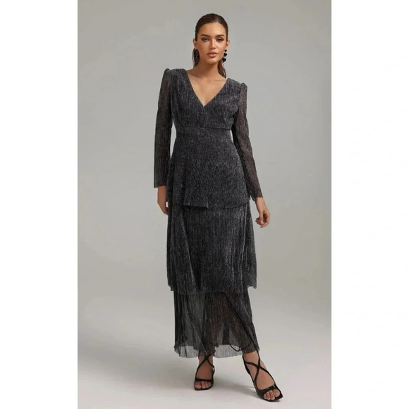 Tiered V Neck Print Long Sleeve Midi Dresses - Picture 1 of 6